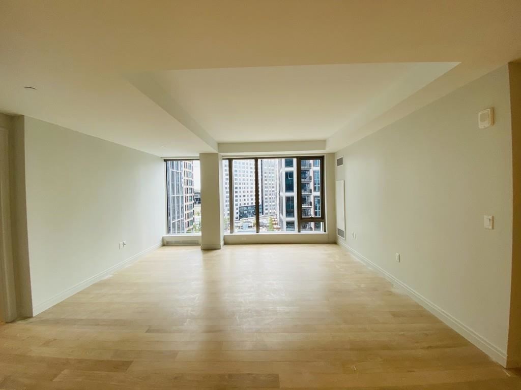 133 Seaport Blvd - Photo 2