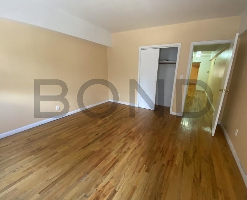 182 East 7th Street - Photo 2