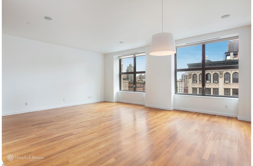 240 Park Avenue South - Photo 12