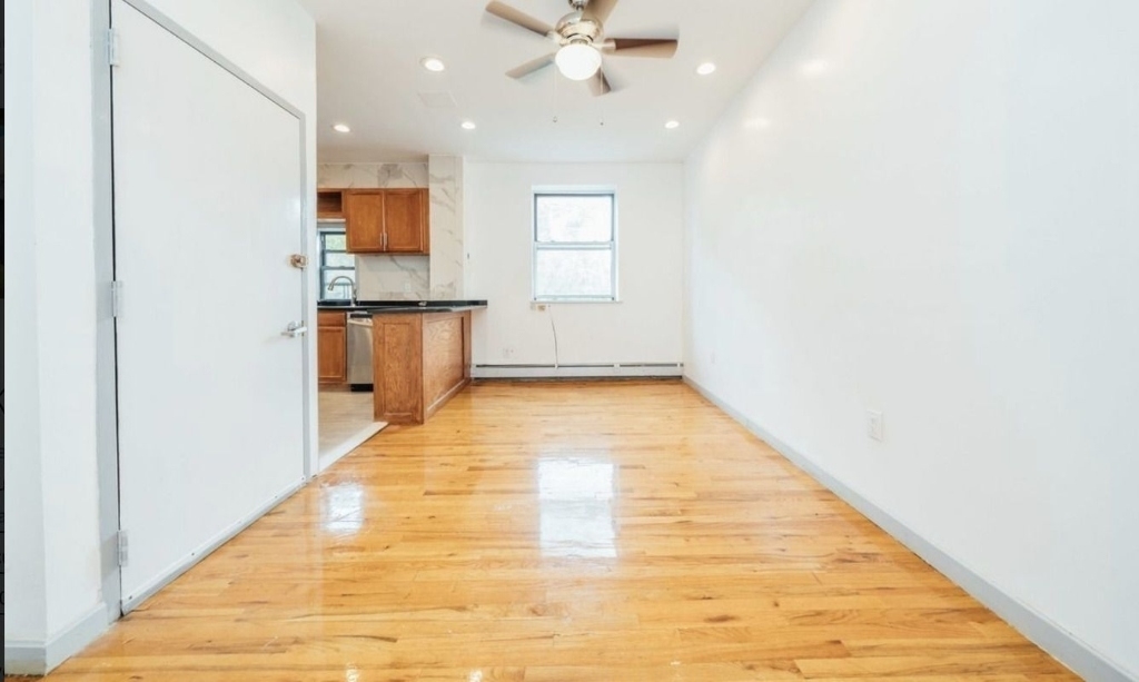 486 Dekalb Avenue - Photo 8