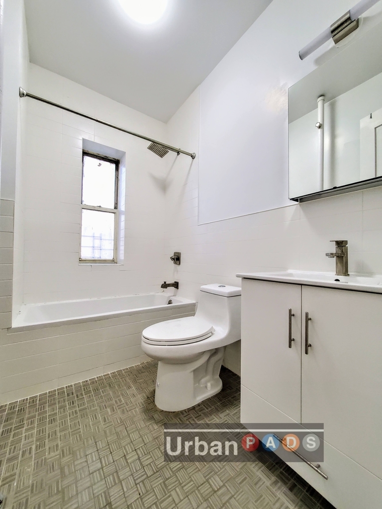 975 Washington Avenue - Photo 9