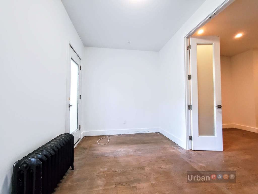 975 Washington Avenue - Photo 6