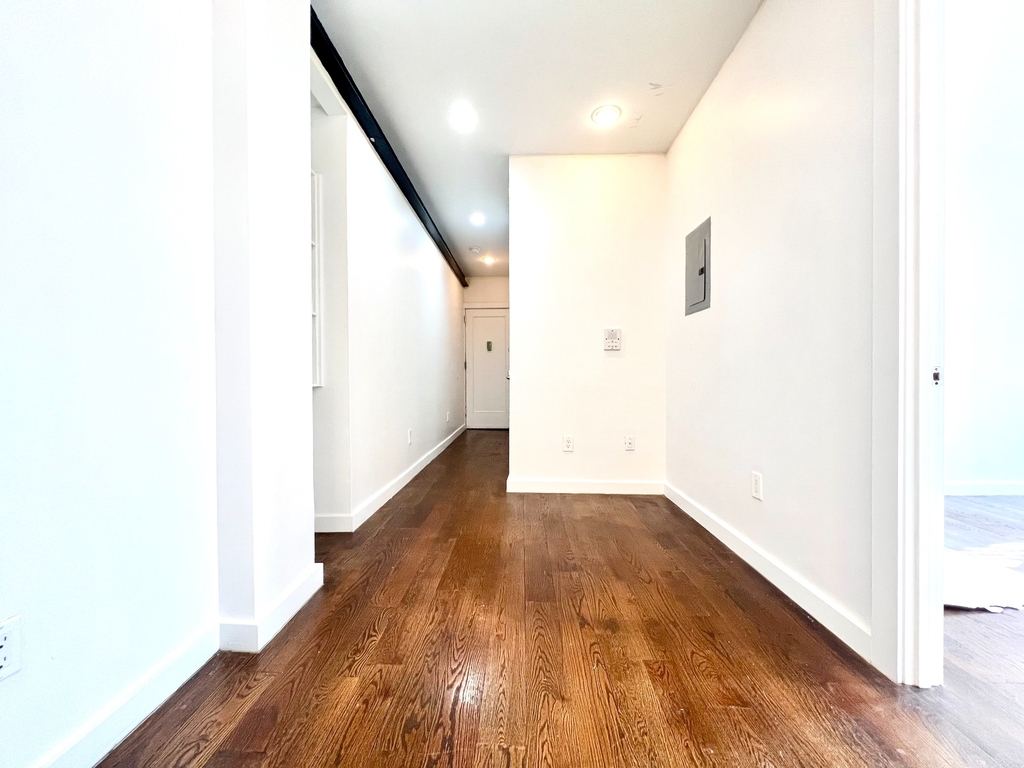 410 Eastern Parkway - Photo 4