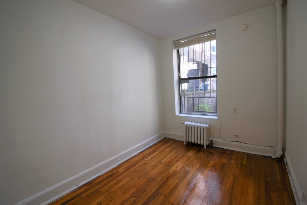 341 1st Avenue - Photo 5