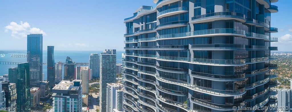 1000 Brickell Plz - Photo 6