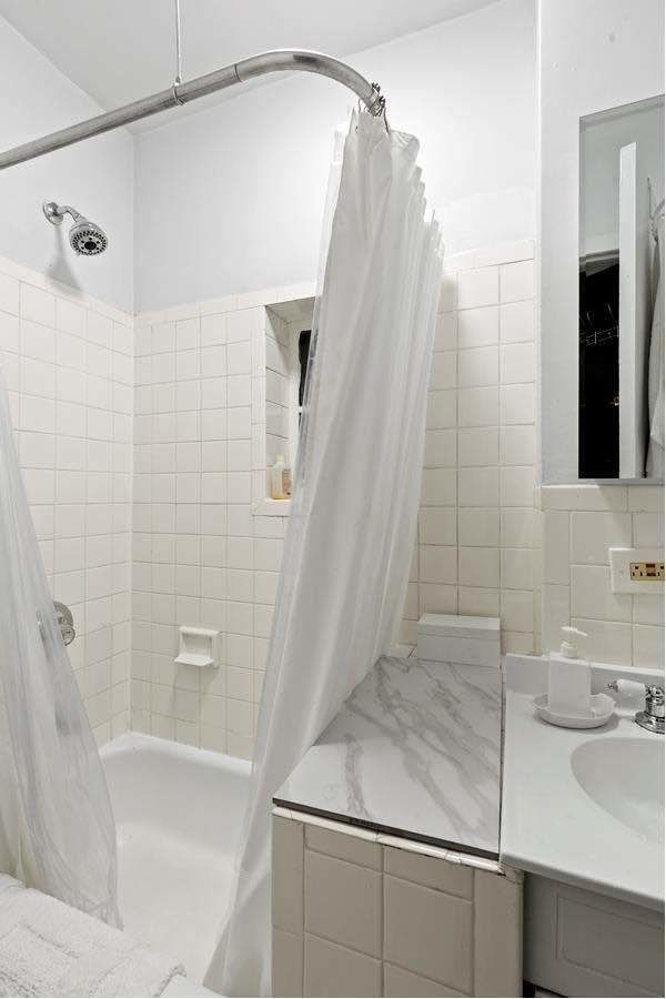 42 West 72nd Street - Photo 4