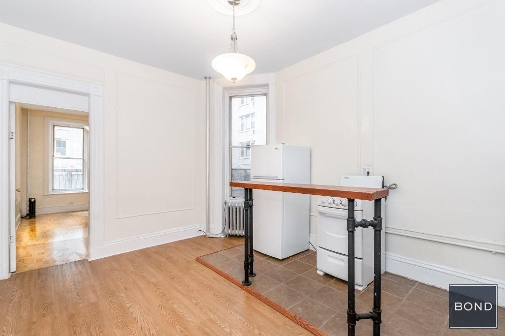 158 West 15th Street - Photo 0