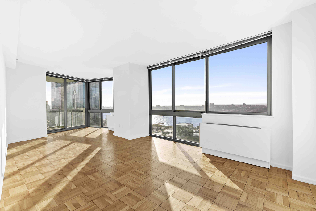 505 West 37th Street - Photo 1