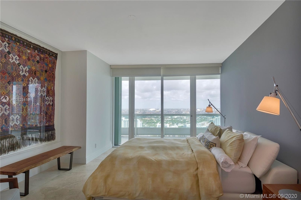 1643 Brickell Ave - Photo 24