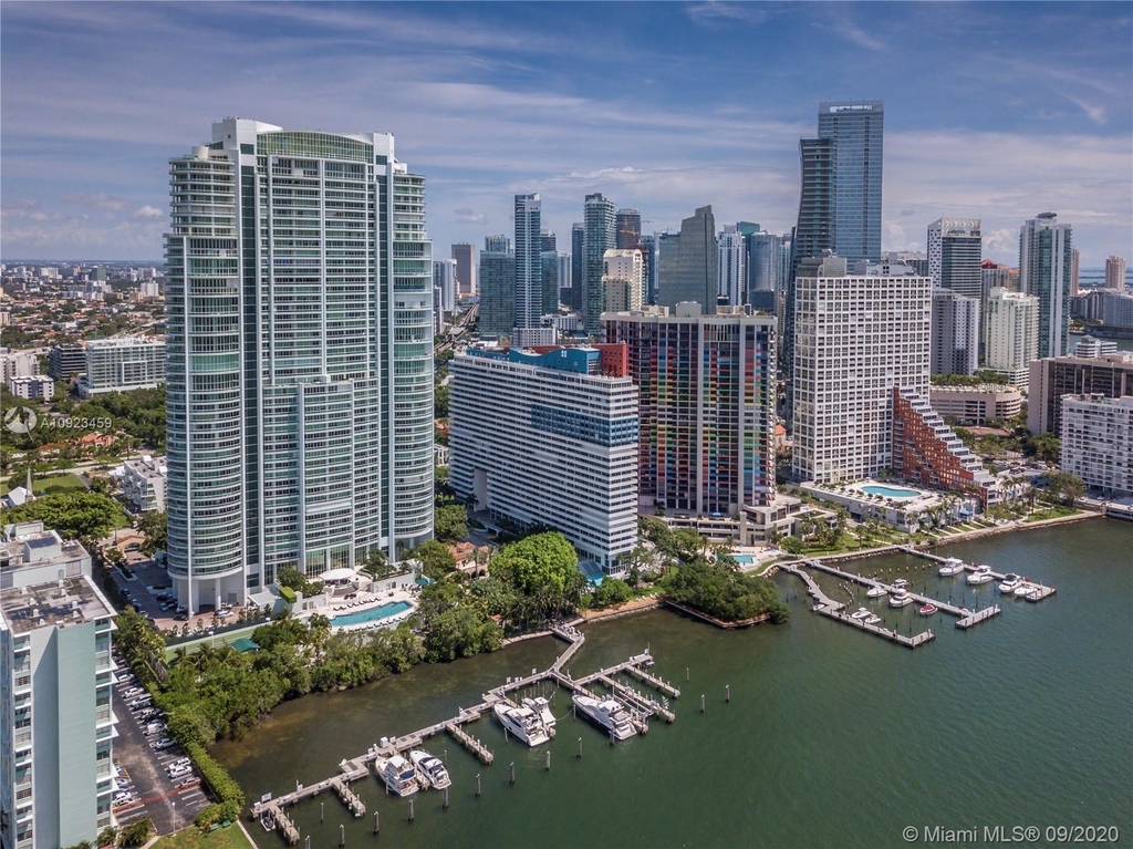 1643 Brickell Ave - Photo 1