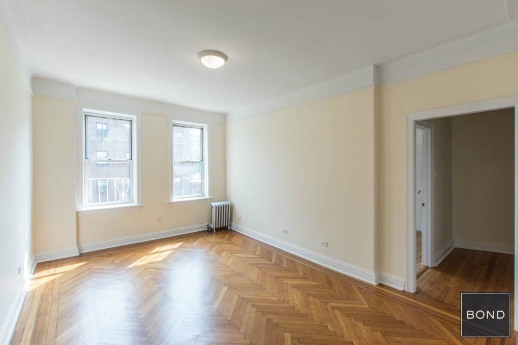 117 West 13th Street - Photo 1