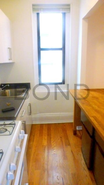 158 West 15 Street - Photo 14