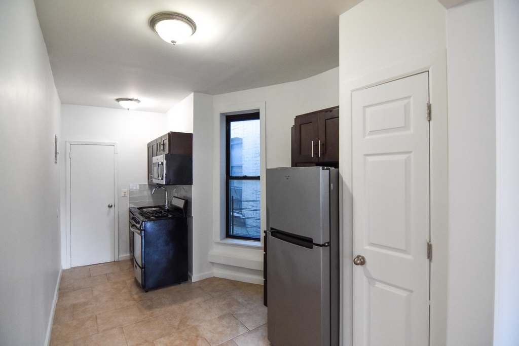 225 West 105th Street - Photo 3