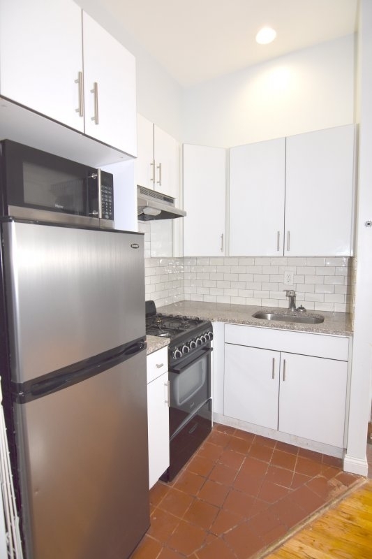 207 W 121st St - Photo 7