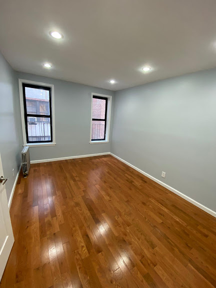 543 East 21st Street - Photo 3