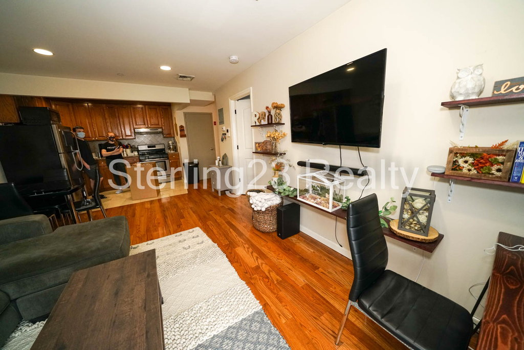 27-7 23rd Avenue - Photo 3