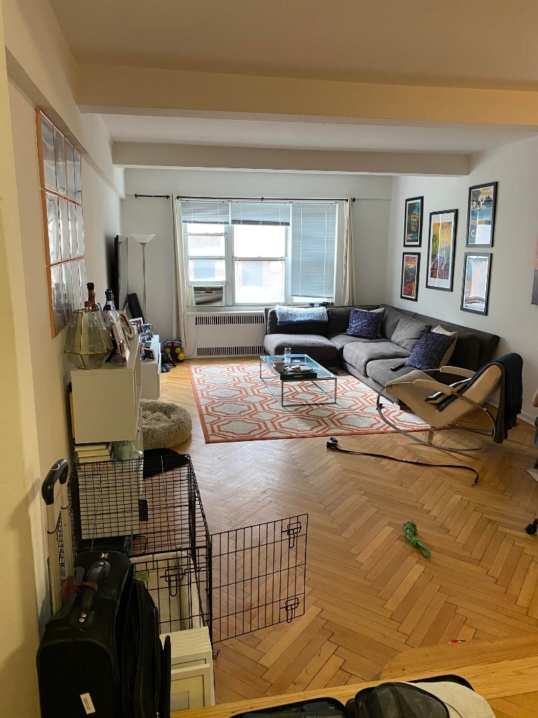 139 East 35th Street - Photo 1