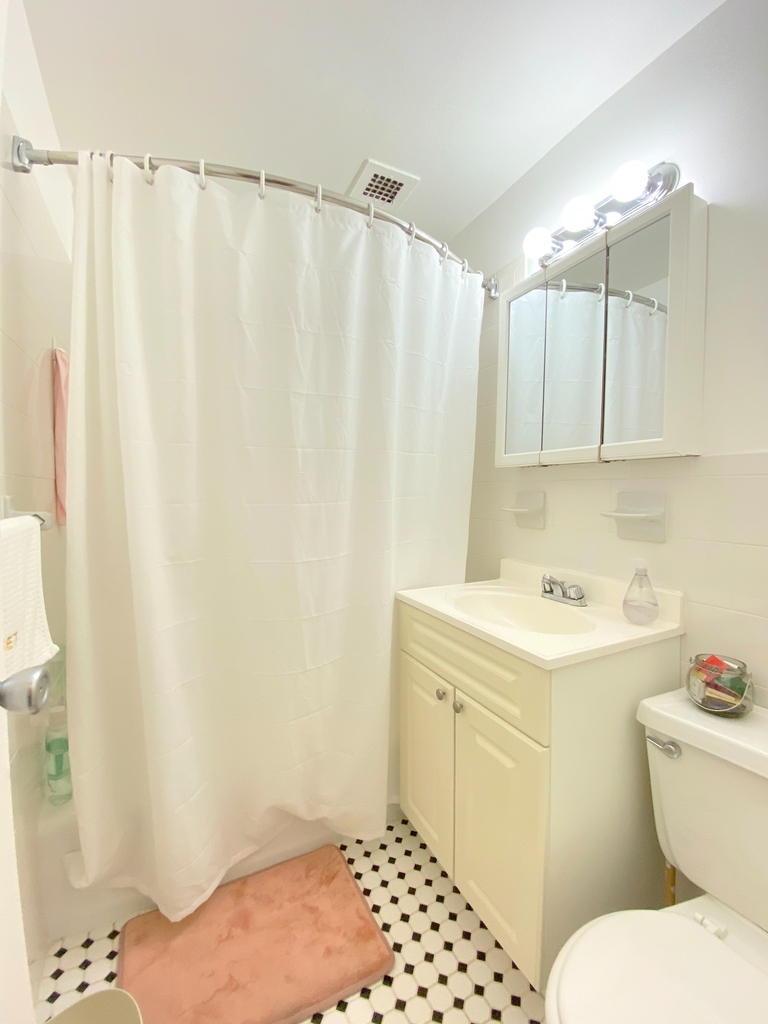 237 East 59th Street - Photo 3