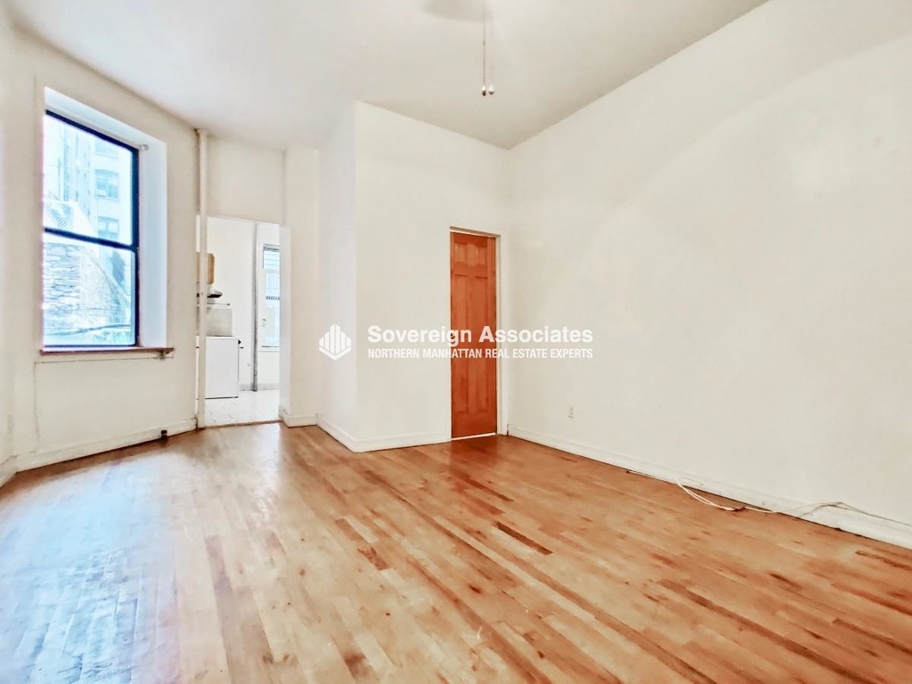 3133 Broadway - Photo 2