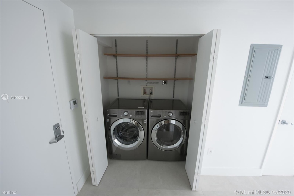 90 Sw 3rd St Apt 2407 - Photo 20