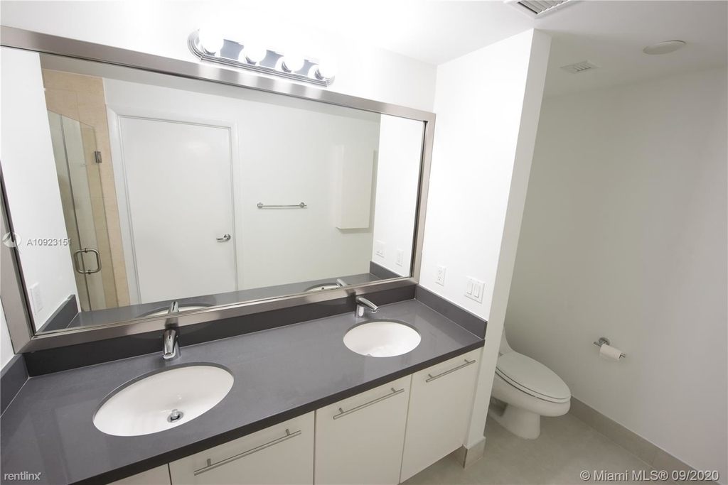 90 Sw 3rd St Apt 2407 - Photo 10