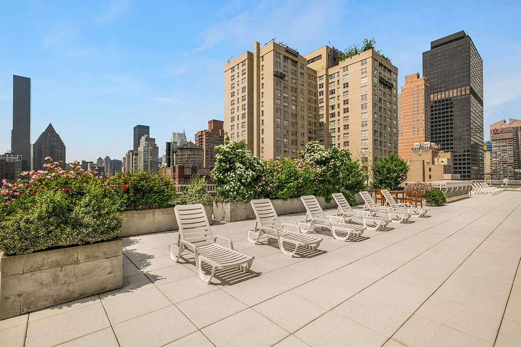 333 East 56th Street - Photo 9