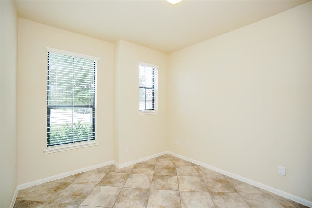 5514 Stonefield Court - Photo 2