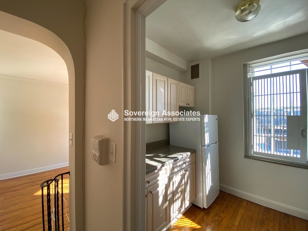 135 West 225th Street - Photo 4