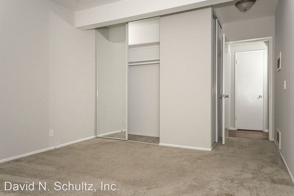 4760 Kester Avenue - Photo 20