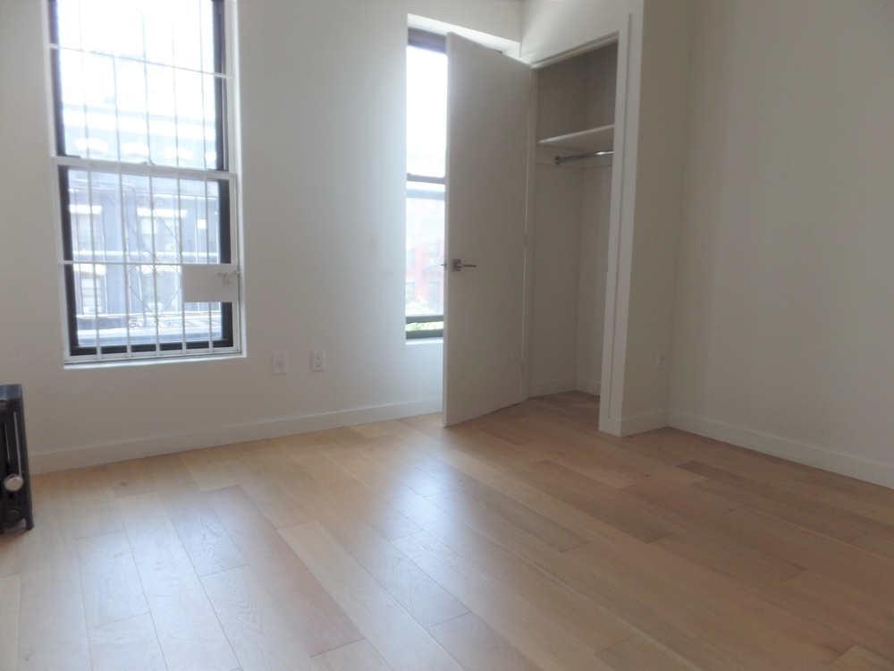 90 1st Avenue - Photo 1