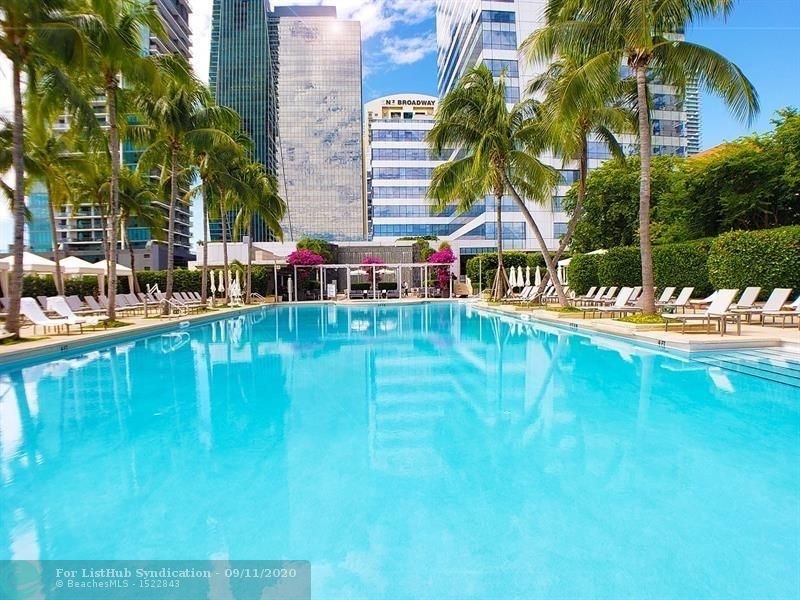 1425 Brickell Ave - Photo 13