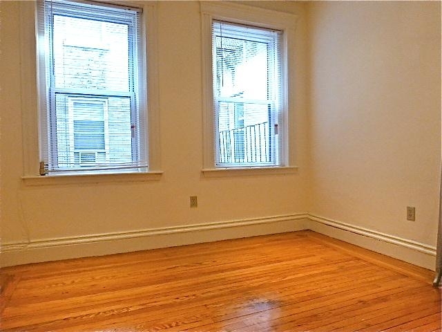 28 Queensberry St., Unit 9 - Photo 3