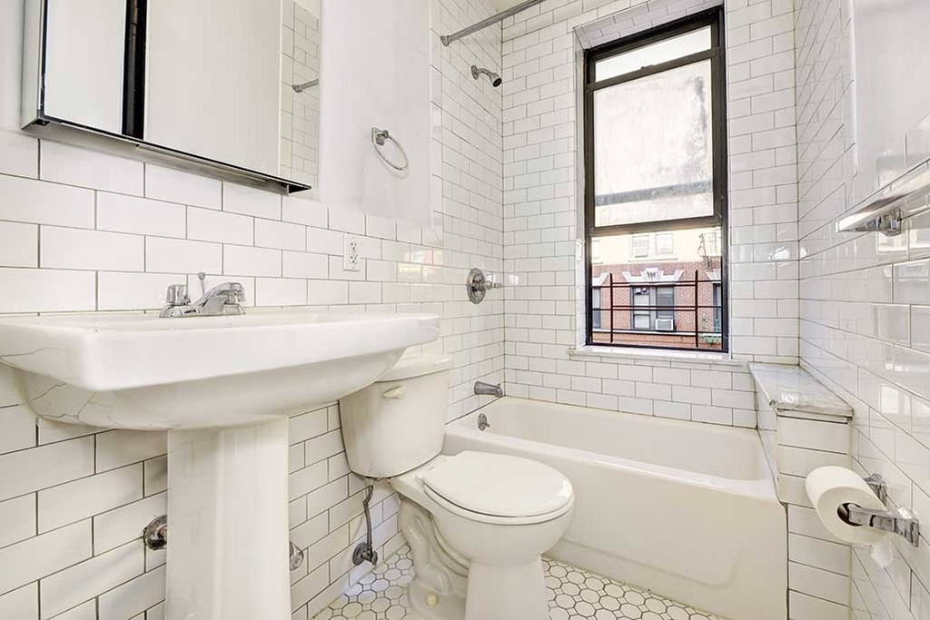 116 Mott Street - Photo 0