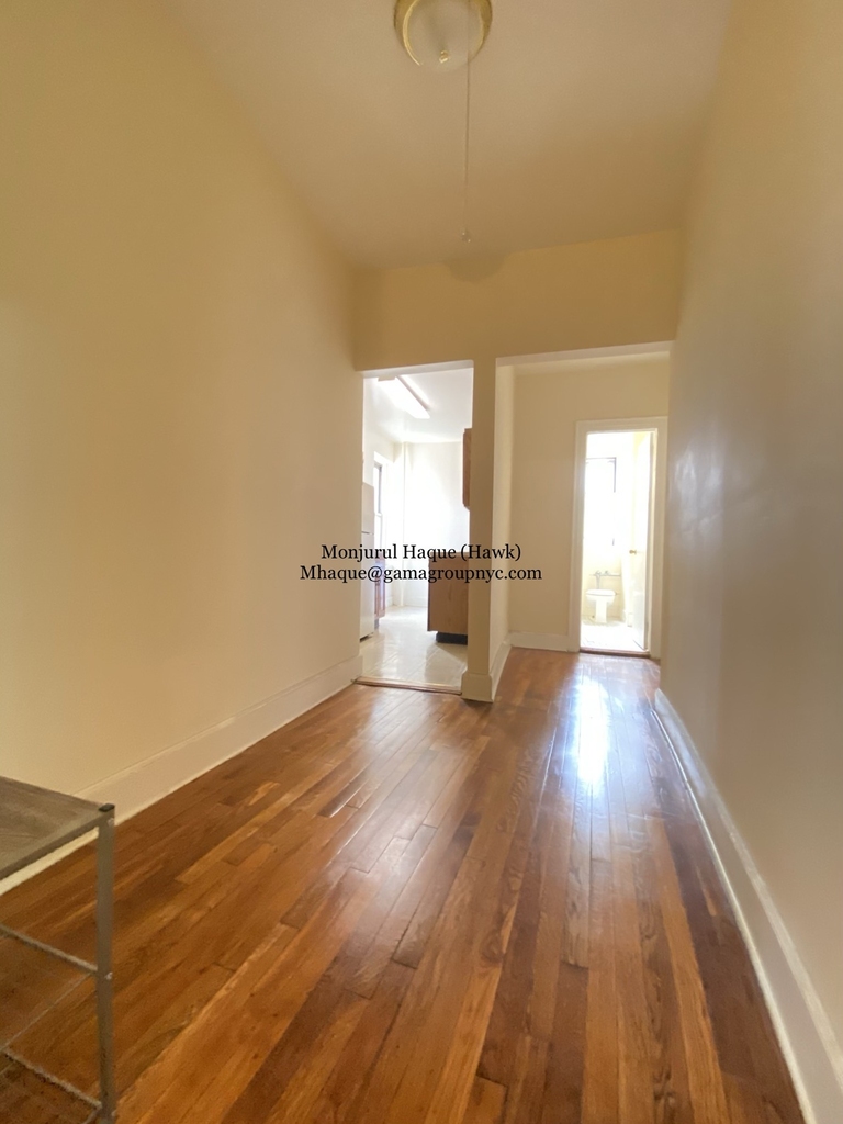 6735 Ridge Boulevard - Photo 2