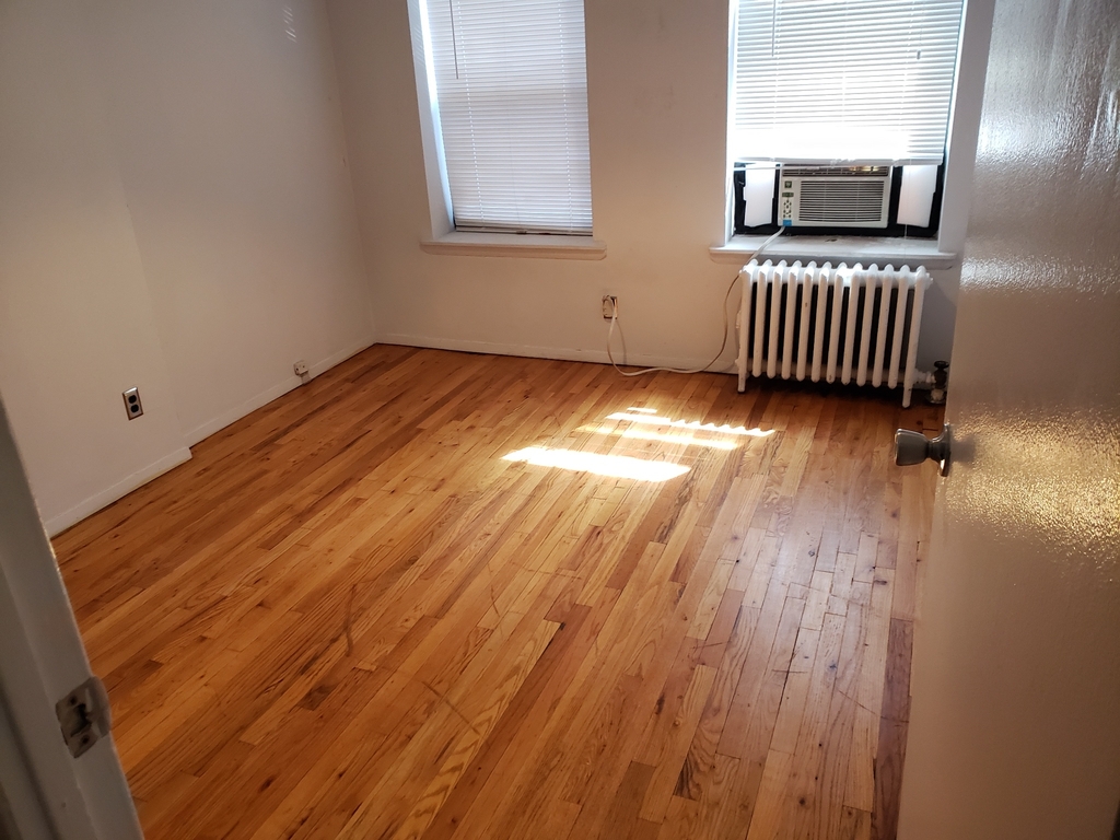 726 Amsterdam Avenue - Photo 1