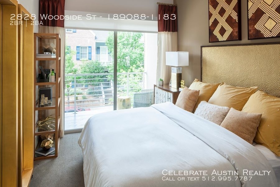 2828 Woodside St - Photo 3