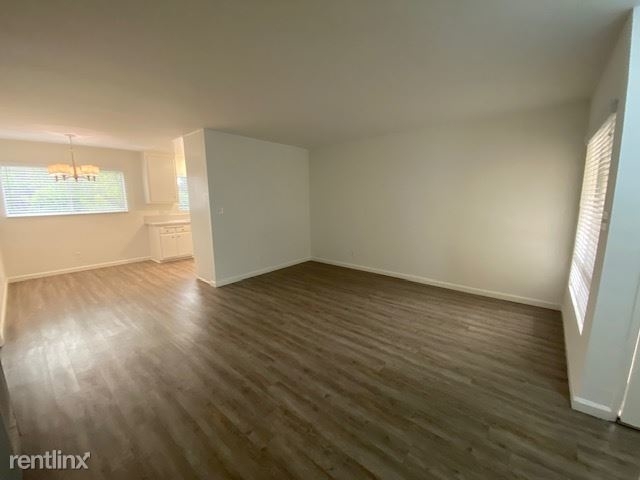 1257 12th St - Photo 2