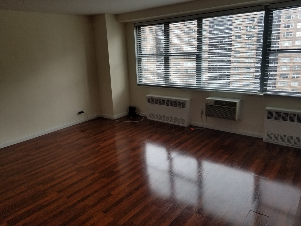 104-40 Queens Boulevard - Photo 1