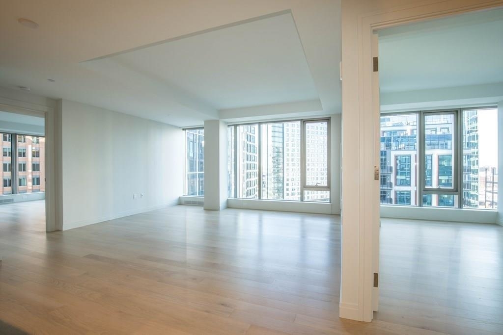 133 Seaport Boulevard - Photo 3