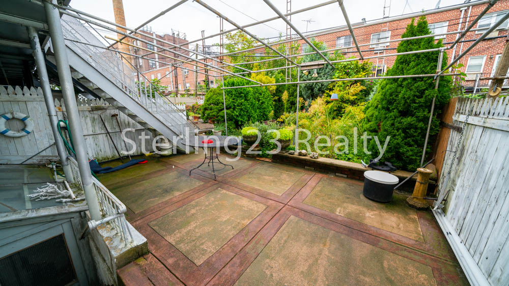 22-46 Steinway Street - Photo 0