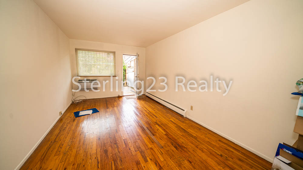 22-46 Steinway Street - Photo 1