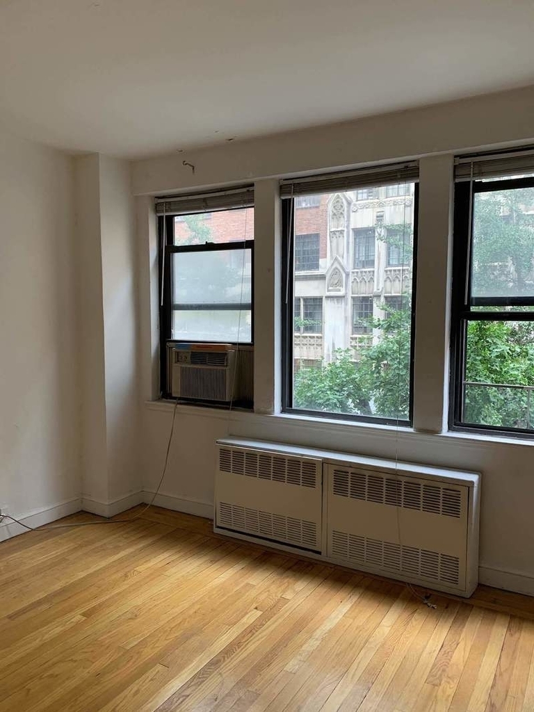 330 East 43rd Street - Photo 1