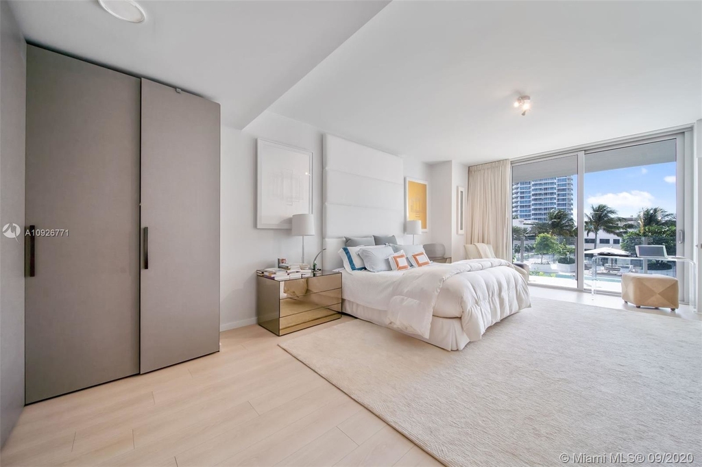 1 Collins Ave - Photo 16