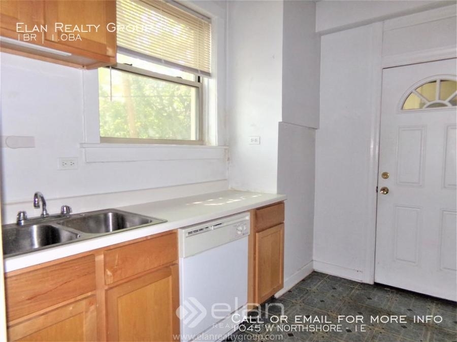 1045 W Northshore - Photo 3