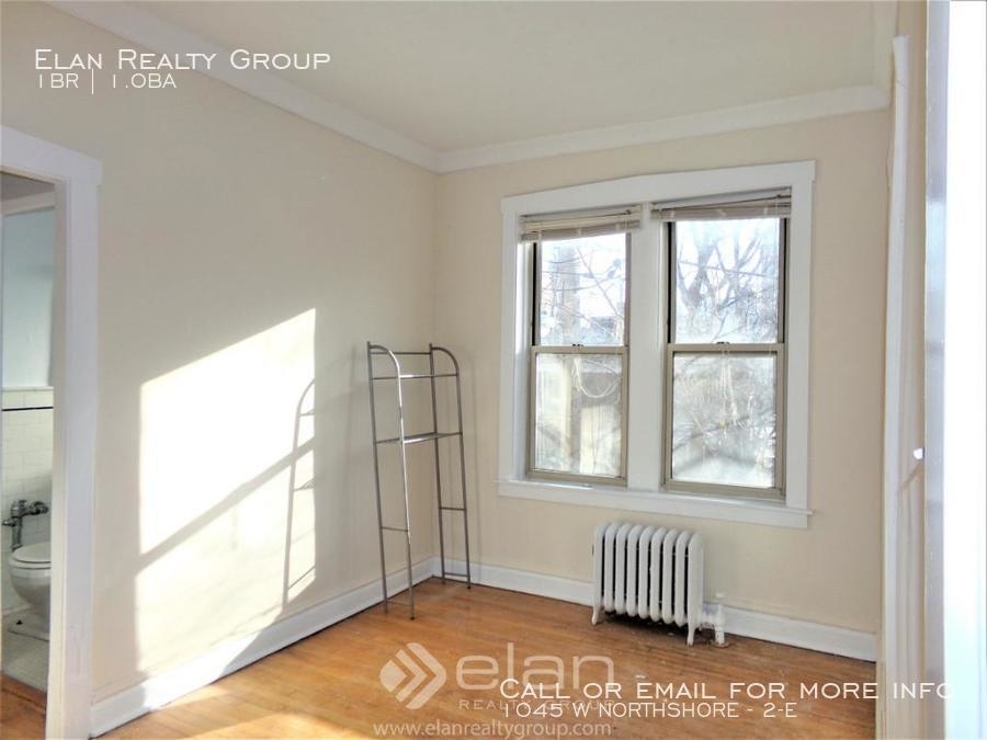 1045 W Northshore - Photo 3