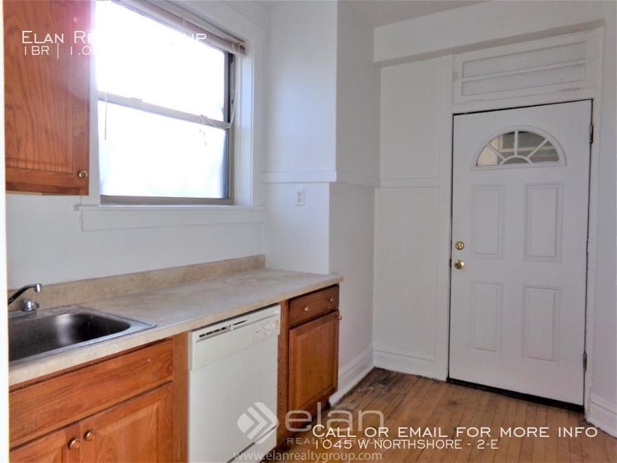 1045 W Northshore - Photo 1