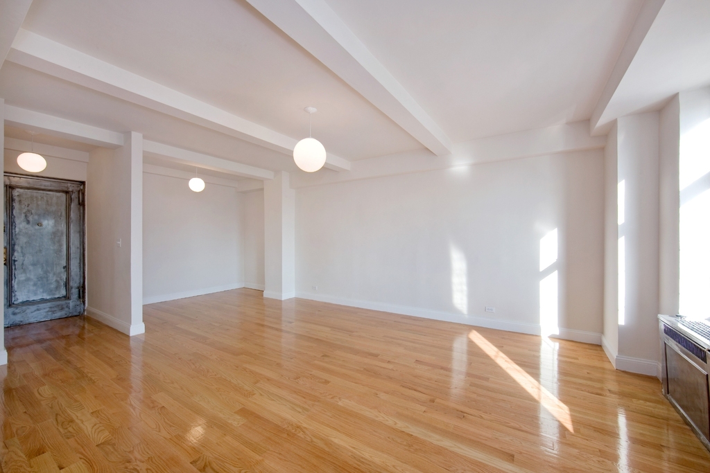 465 West 23rd Street - Photo 1