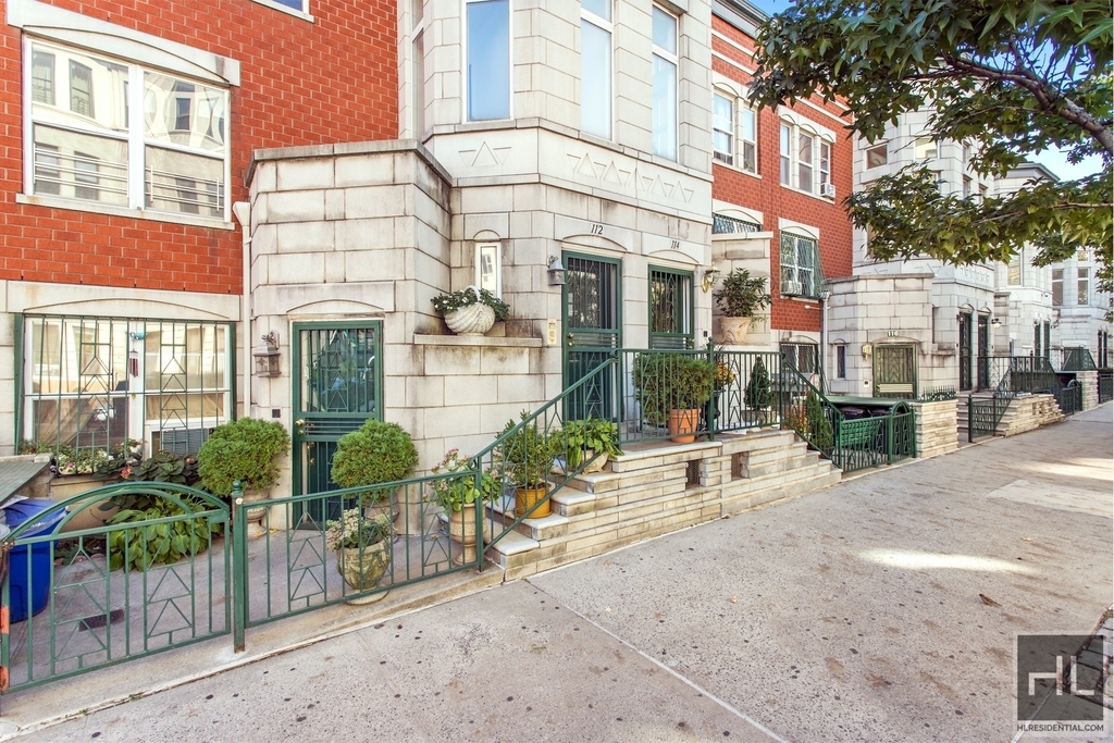 112 West 117 Street - Photo 1