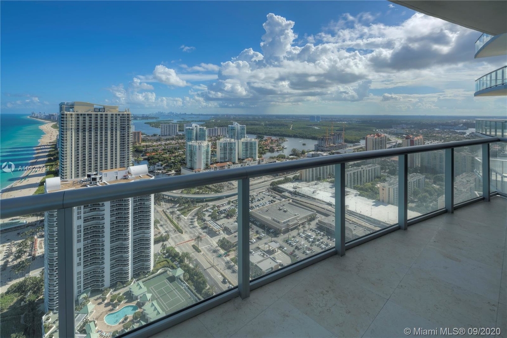 17001 Collins Ave - Photo 26