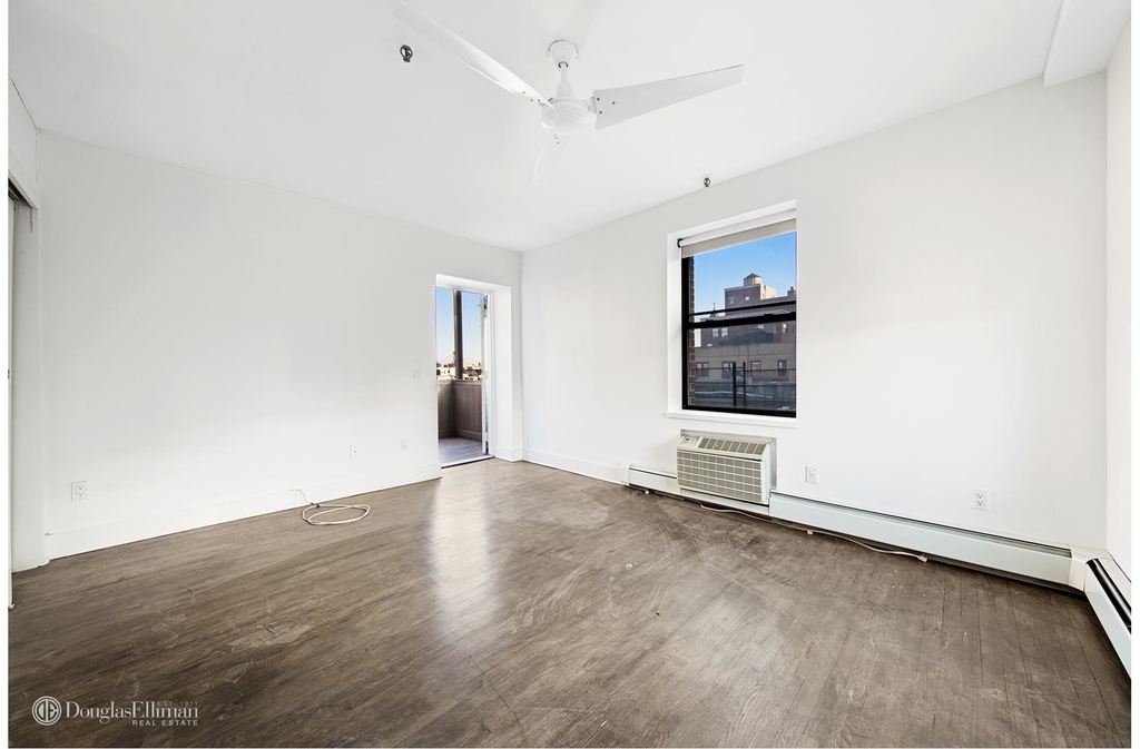 128 East 7th St - Photo 8